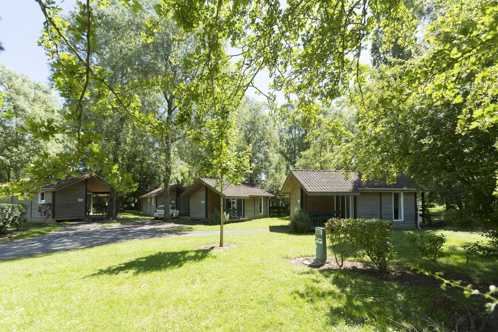 Camping Du Port De Plaisance Peronne  Ngoại thất bức ảnh
